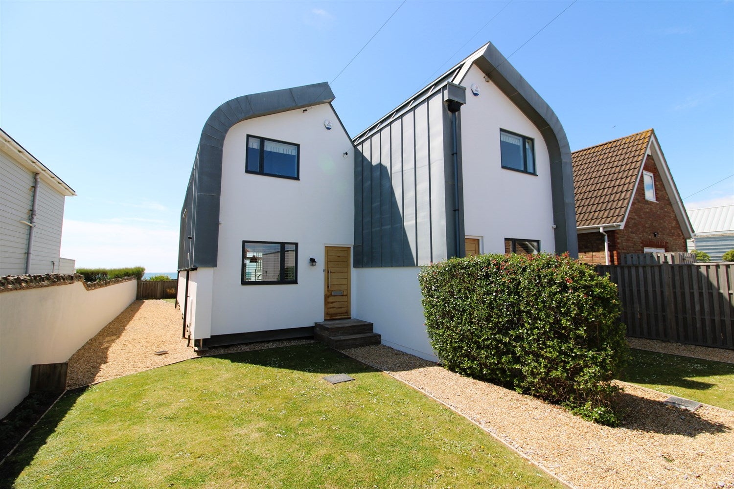 House Marine Drive in Chichester