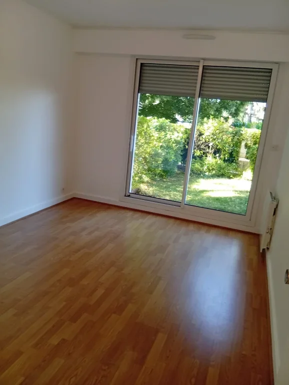 Appartement Allée Le Nôtre / Mortemets à Versailles