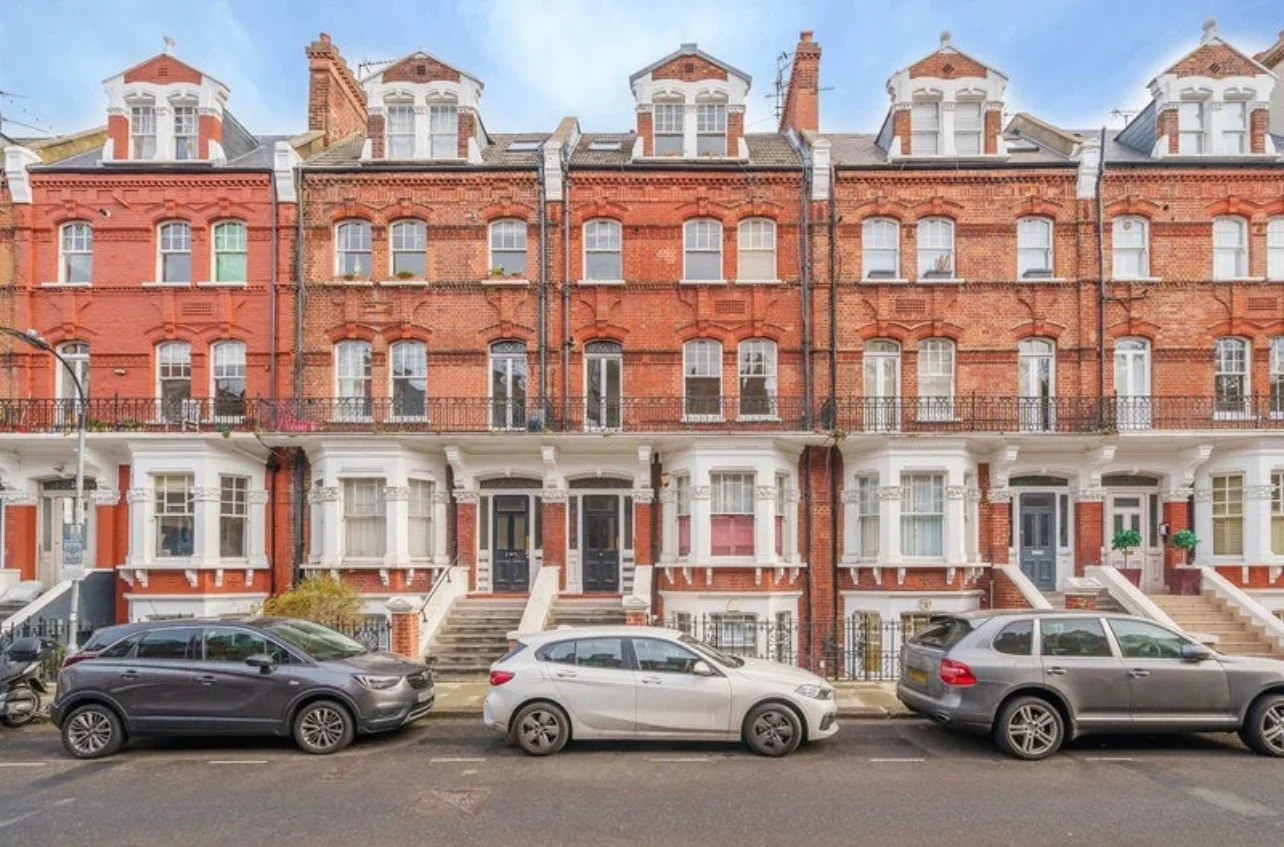 Flat Avonmore Road in Greater London