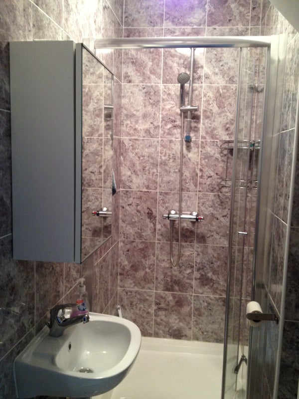 Room Knebworth Avenue in Greater London