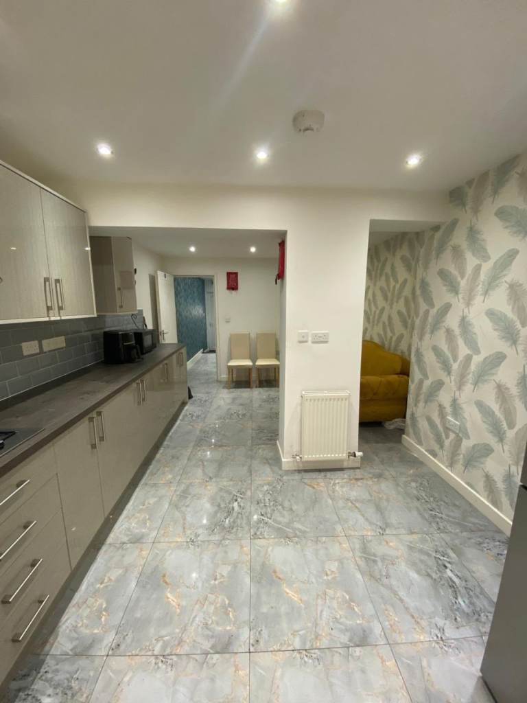 Room Blythe Road in Coventry