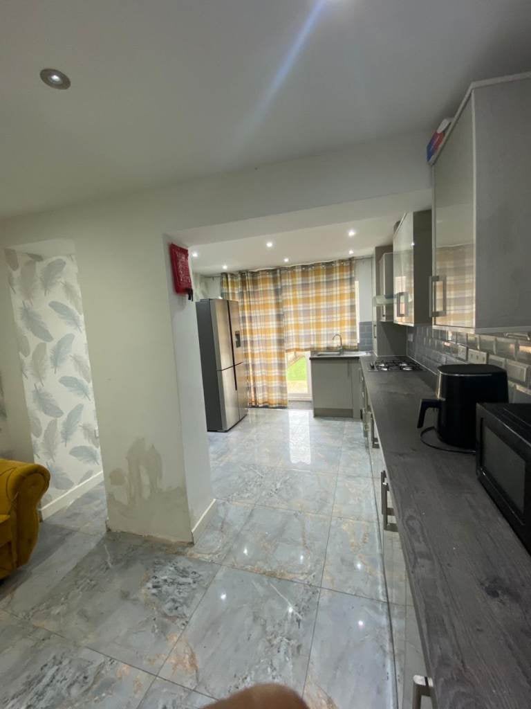Room Blythe Road in Coventry
