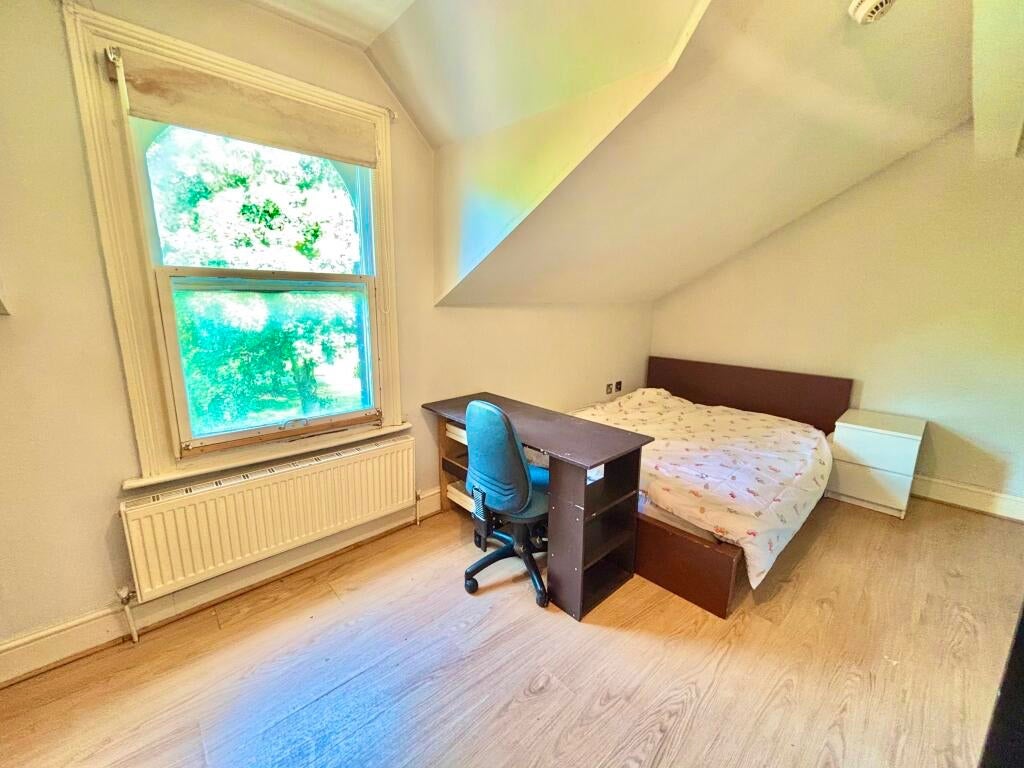 Room Nile Terrace in Salford
