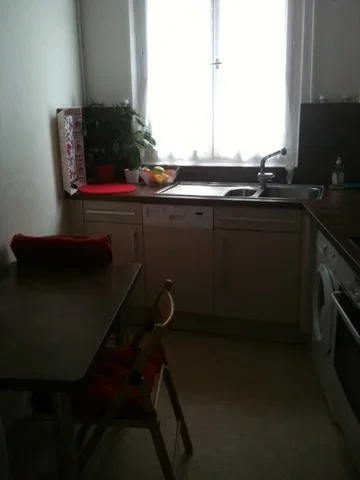 Chambre Rue Paul Napoléon Roinard à Courbevoie