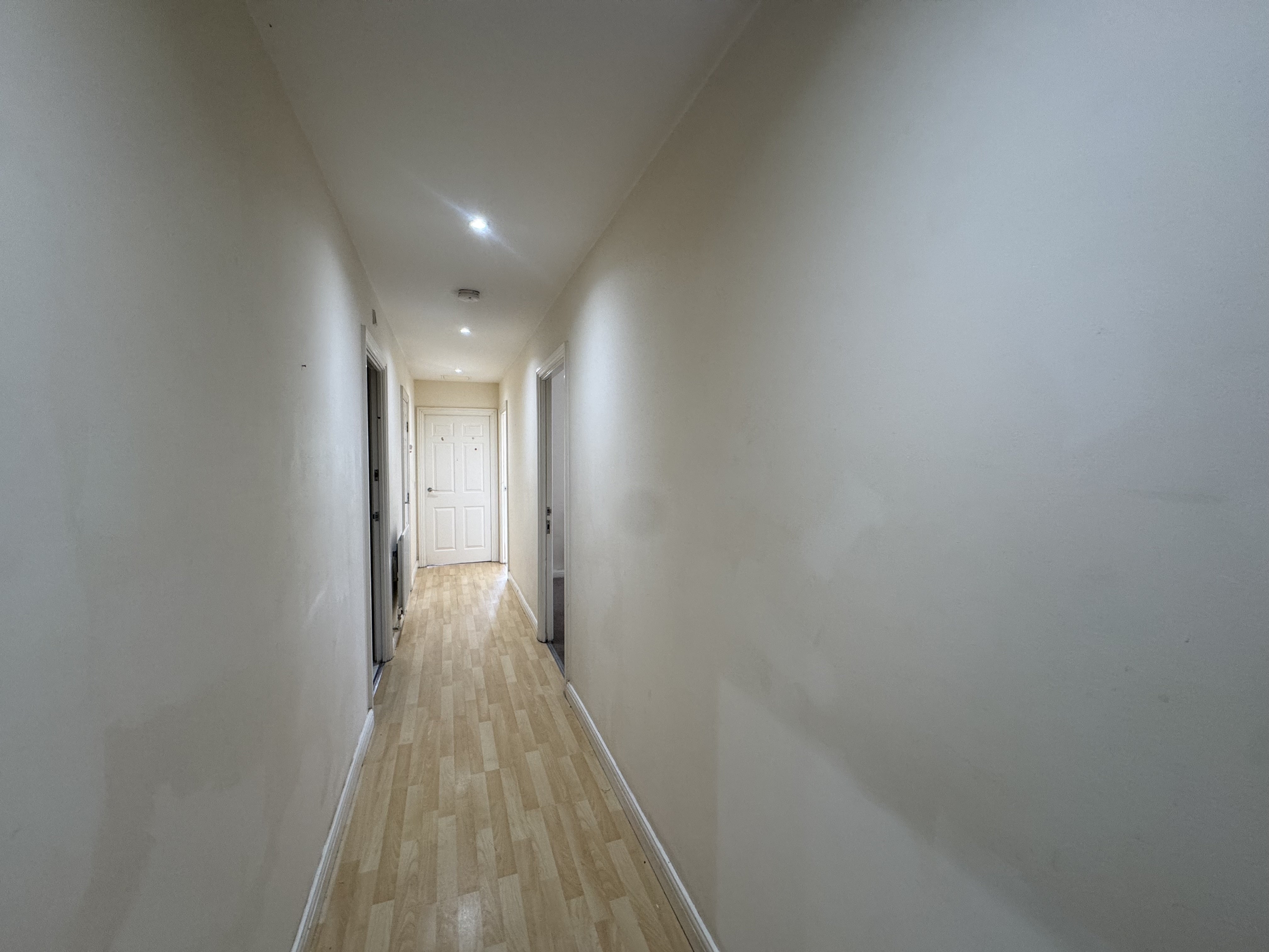 Flat Ardenham Lane in Aylesbury