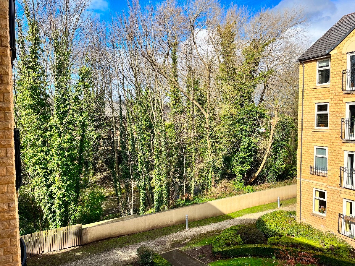 Flat Woodseats Mews in Sheffield