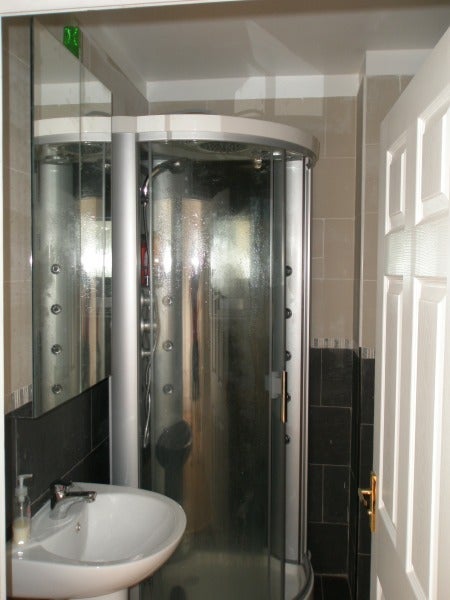 Room Colwick Road in Nottingham