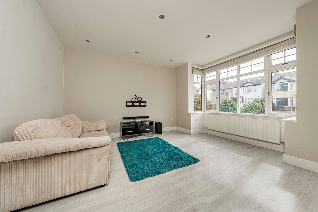 House Ferrers Avenue in Greater London