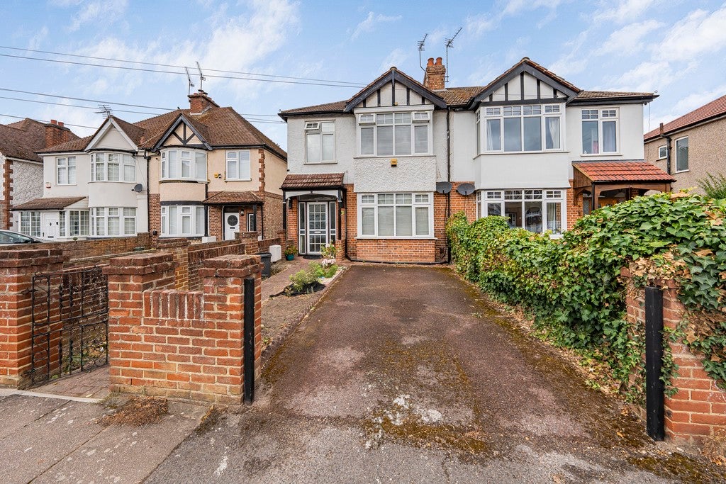 House Ferrers Avenue in Greater London