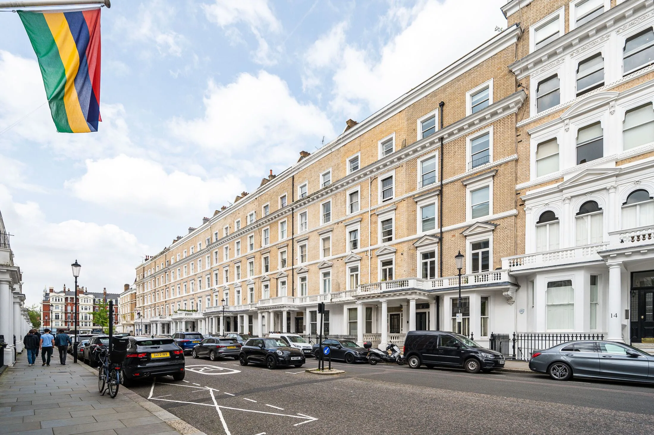 Flat Elvaston Place in Greater London