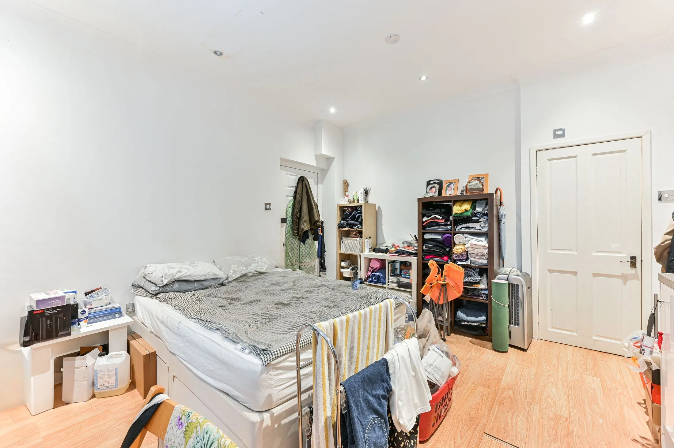 Flat Elvaston Place in Greater London