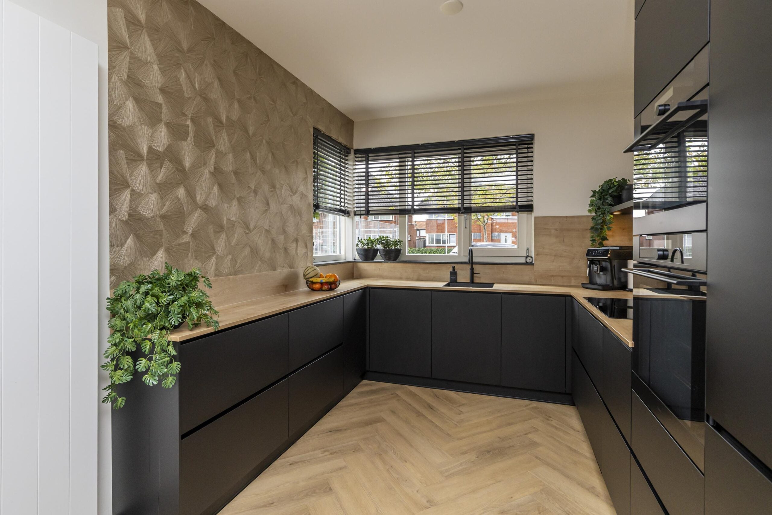 Hoekwoning te koop: Prins Clausstraat 70, Wateringen
