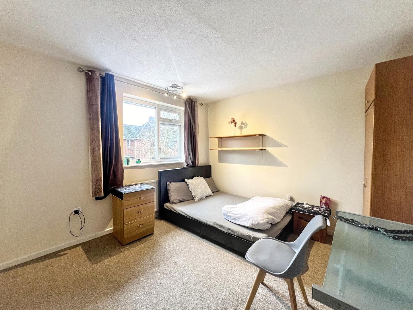 Room Buckingham Road in Norwich