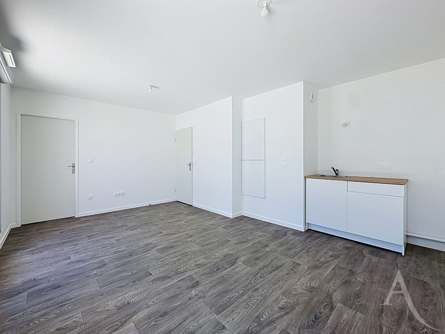 Flat Rue Camelinat in Mantes-la-Ville