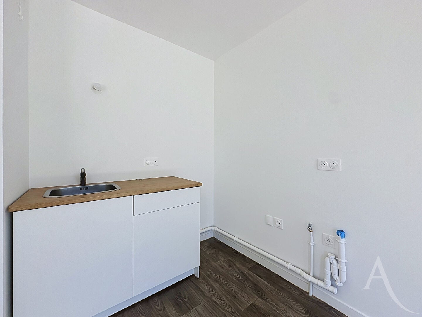 Flat Rue Camelinat in Mantes-la-Ville