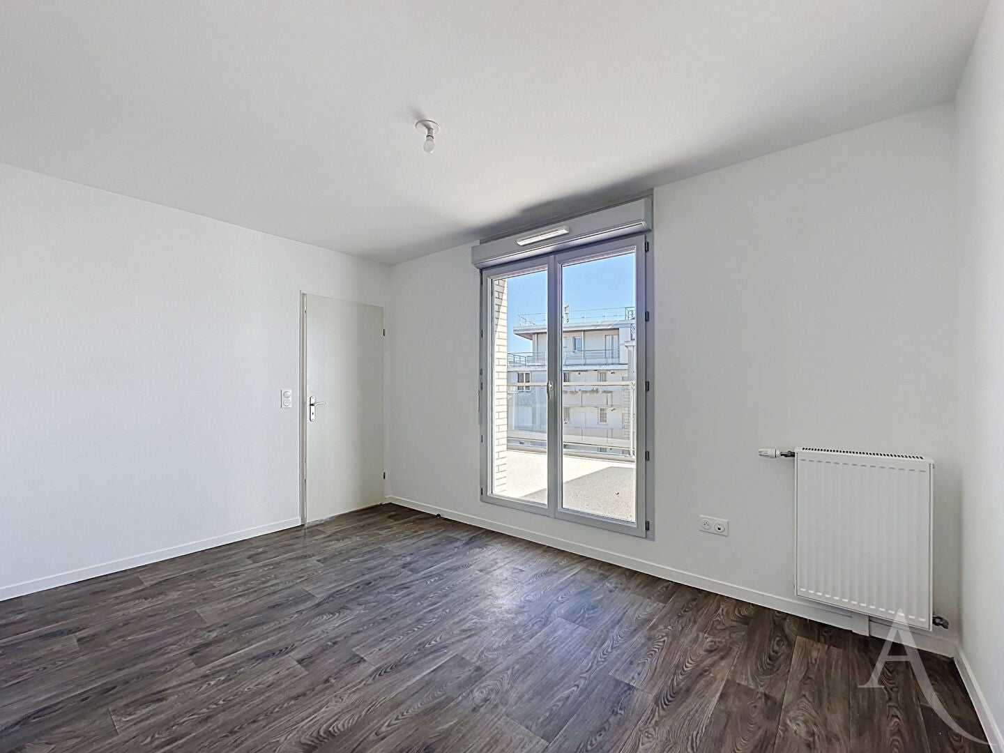 Flat Rue Camelinat in Mantes-la-Ville