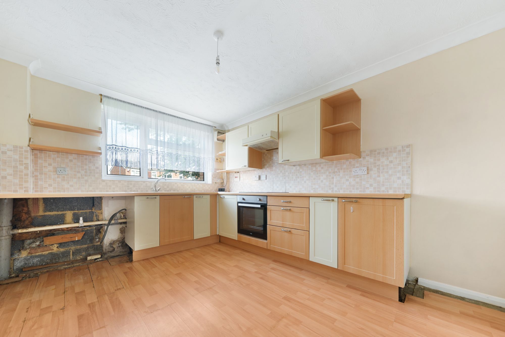 House Hutchings Close in Borough of Swale