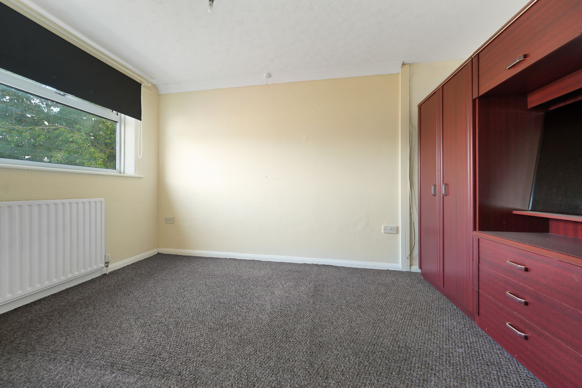 House Hutchings Close in Borough of Swale