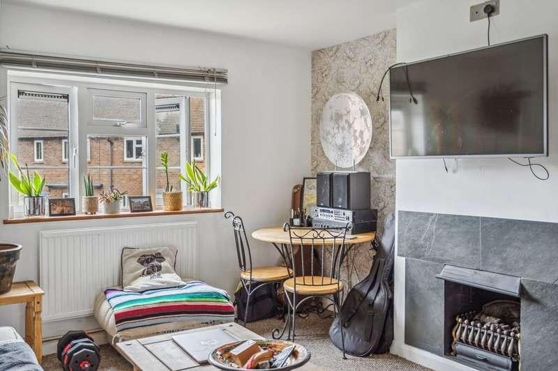 Room Hillside Close in Chalfont St Peter