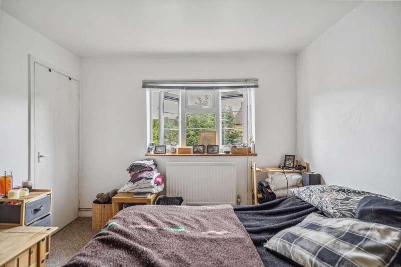 Room Hillside Close in Chalfont St Peter