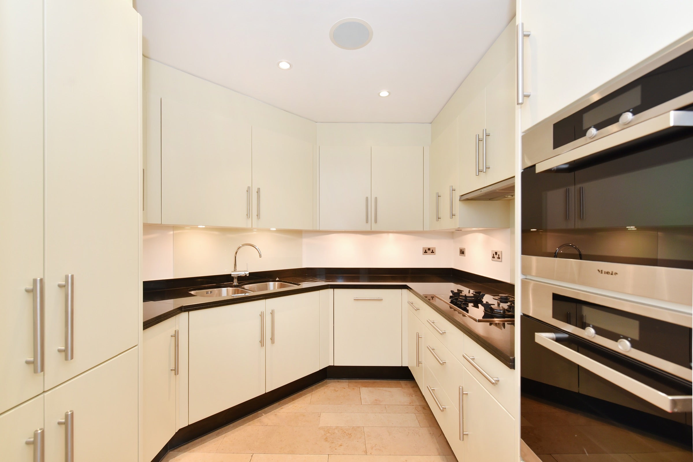 Flat Knightsbridge Green in City of Westminster