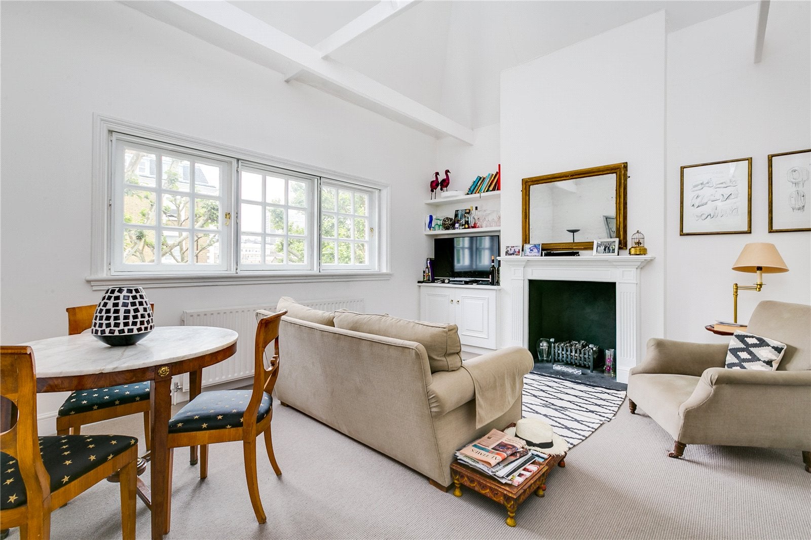 Flat Lansdowne Walk in Greater London