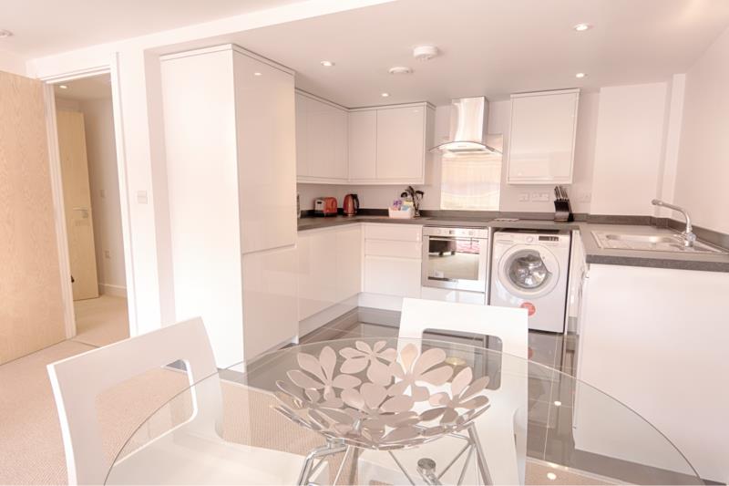 Flat North Court in Camberley