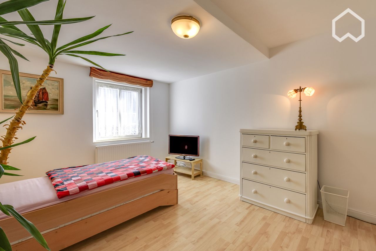 Wohnung Alt-Heerdt in Düsseldorf