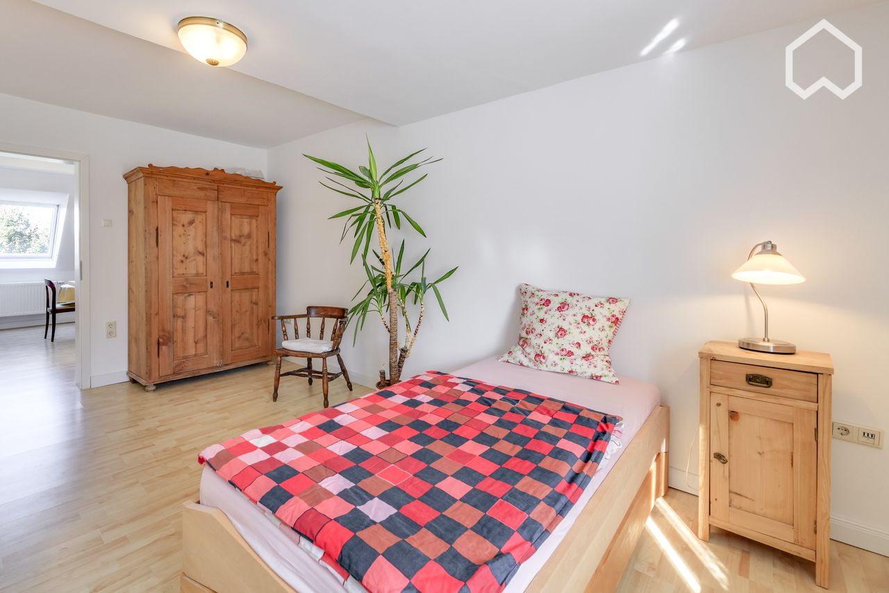 Wohnung Alt-Heerdt in Düsseldorf