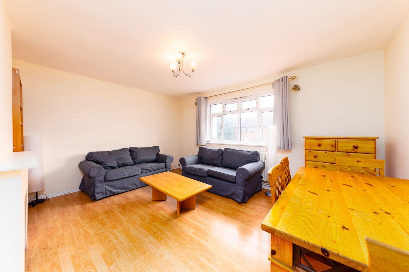 Flat Stroud Green Road in Greater London