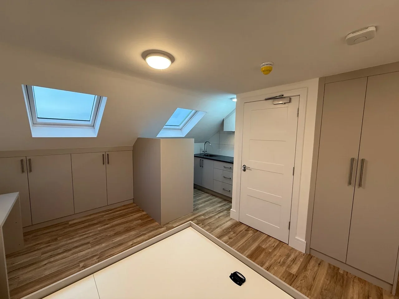 Room Wexham Road in Slough