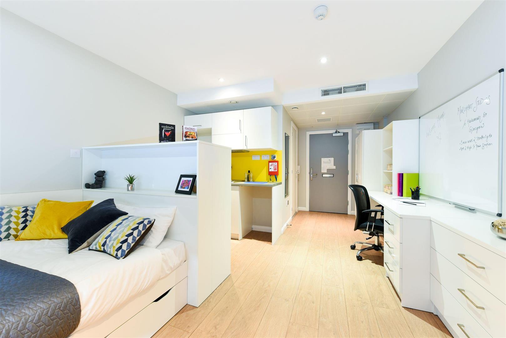 Room Virginia Street in Glasgow