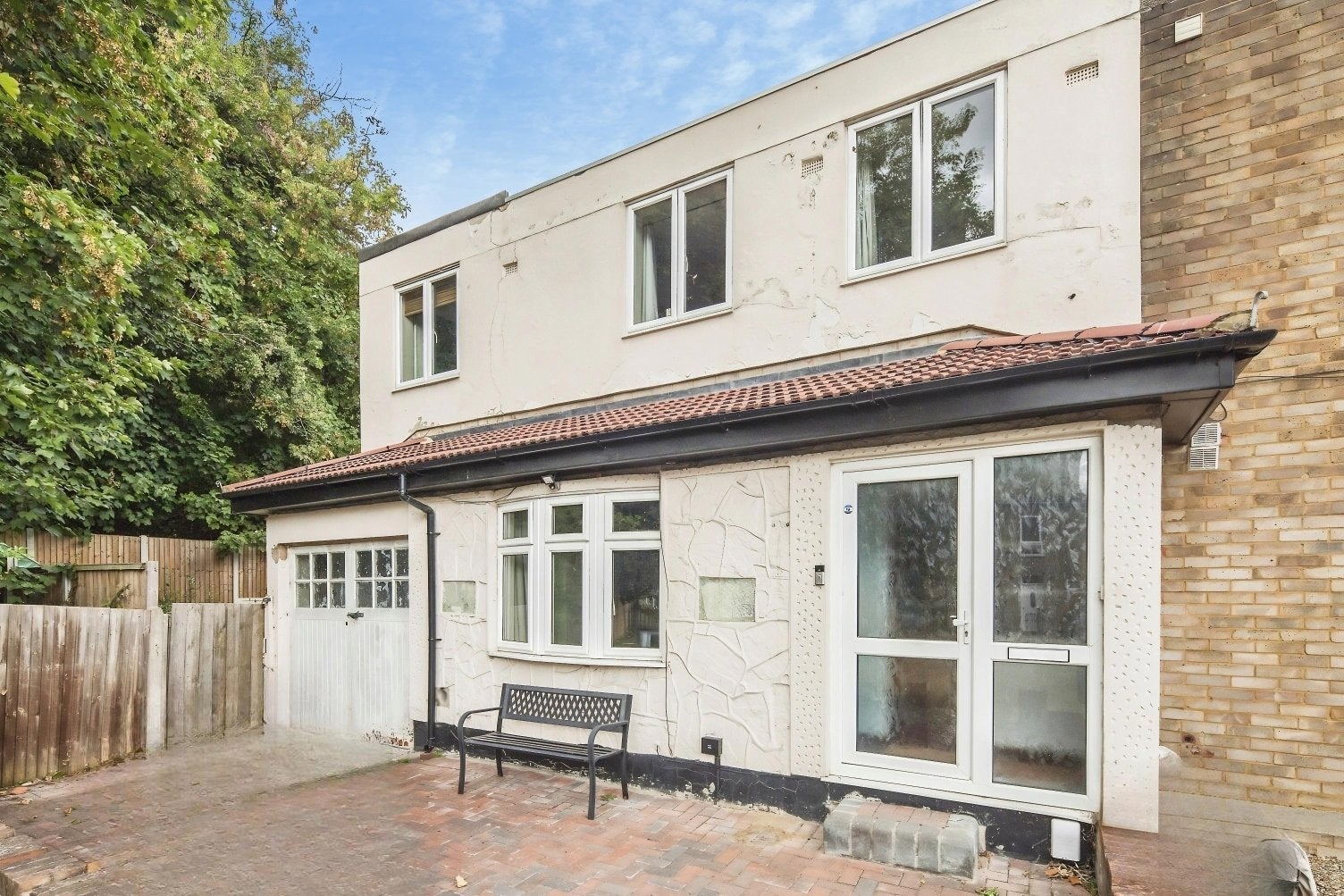 House Longton Avenue in Greater London
