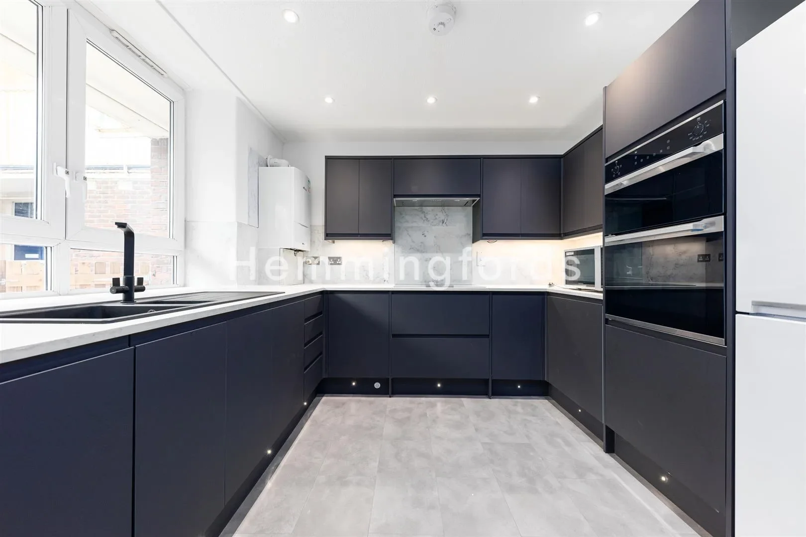 Flat Lloyd Baker Street in Greater London