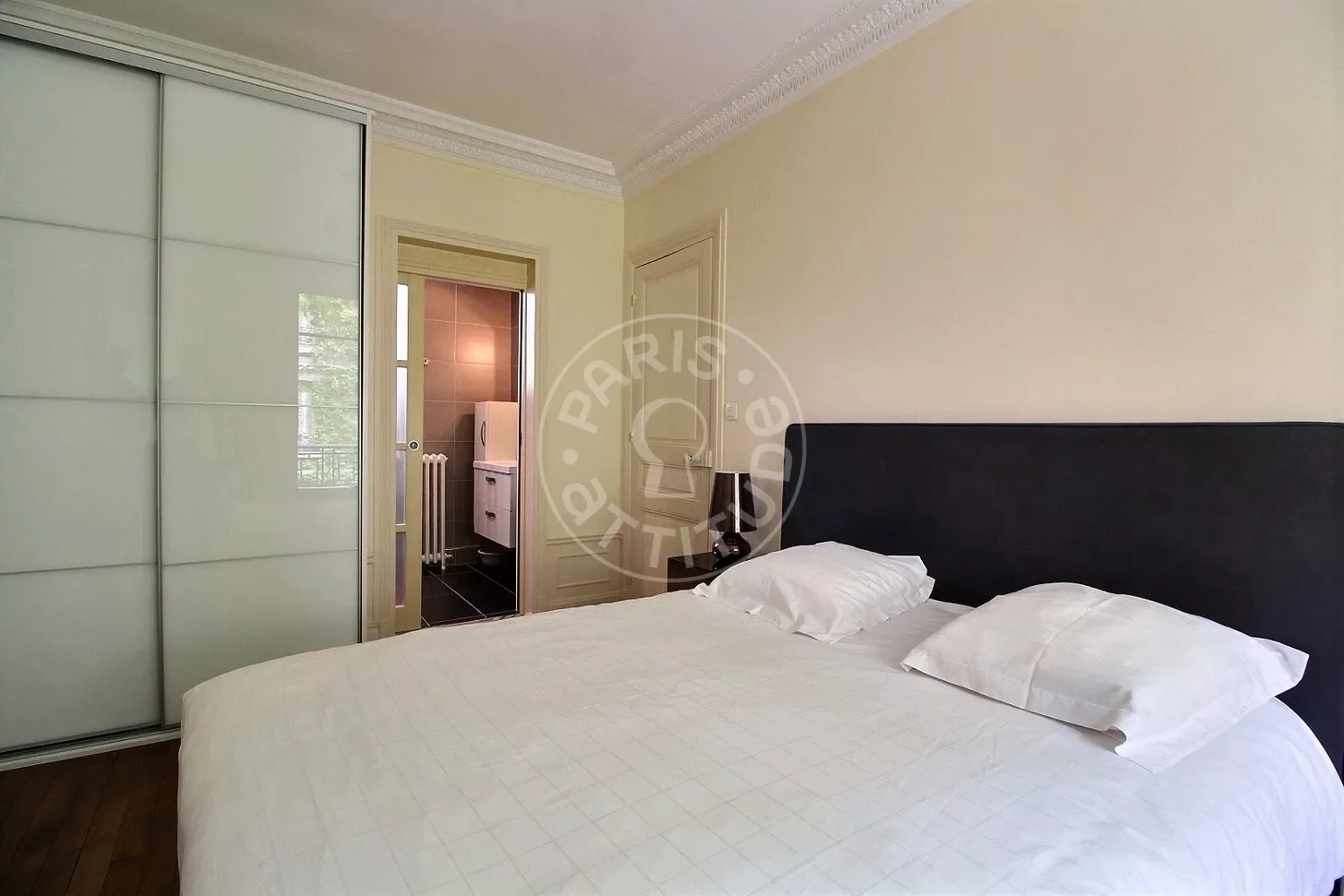Appartement Rue de Civry à Paris