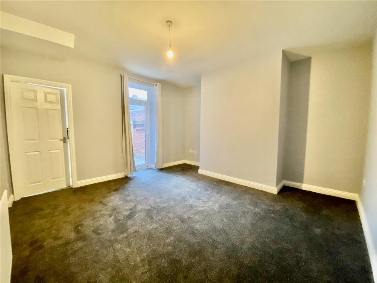Flat Eastbourne Avenue in Gateshead