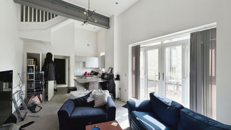 Flat West Cliff in Preston