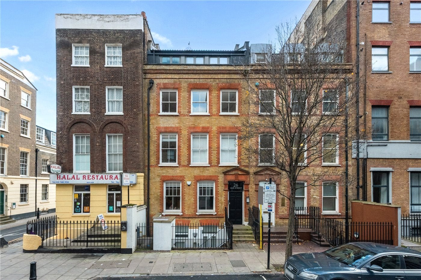 Flat Alie Street in Greater London