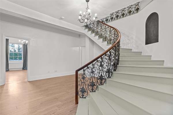 House M3 in Surrey Heath