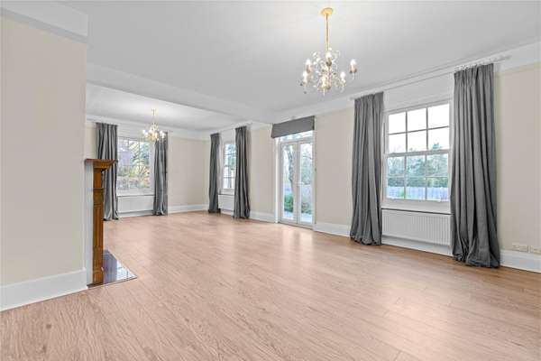 House M3 in Surrey Heath