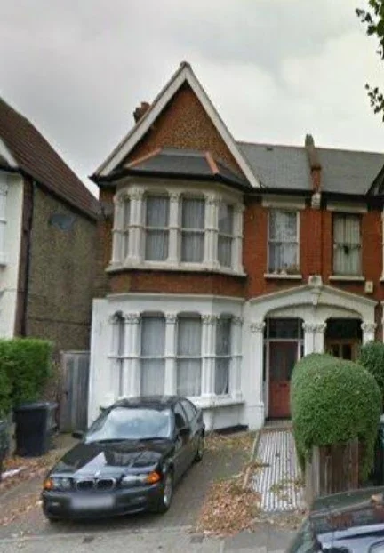 Flat Inchmery Road in Greater London