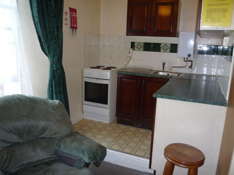 Flat Teignmouth Road in Torquay