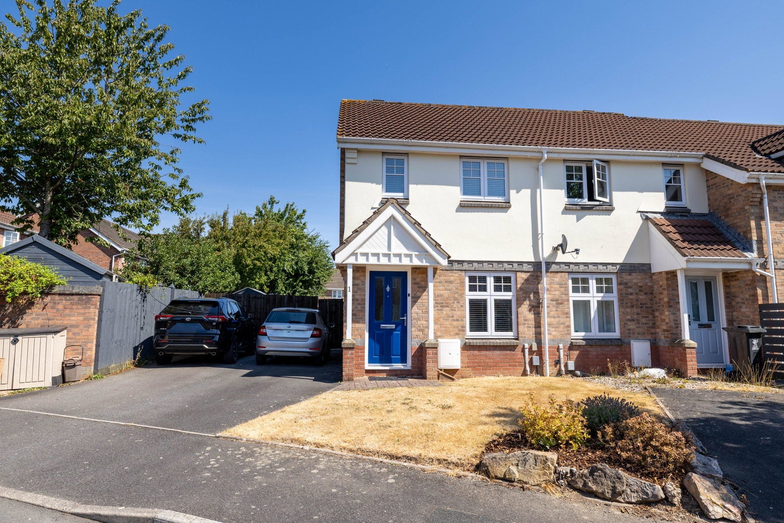 House Lodwick Rise in Cardiff