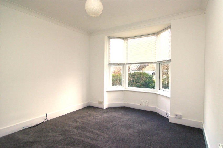 Flat Oakdale Road in Canterbury