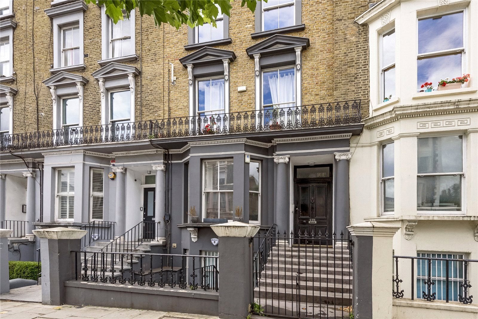 Flat Ladbroke Grove in Greater London