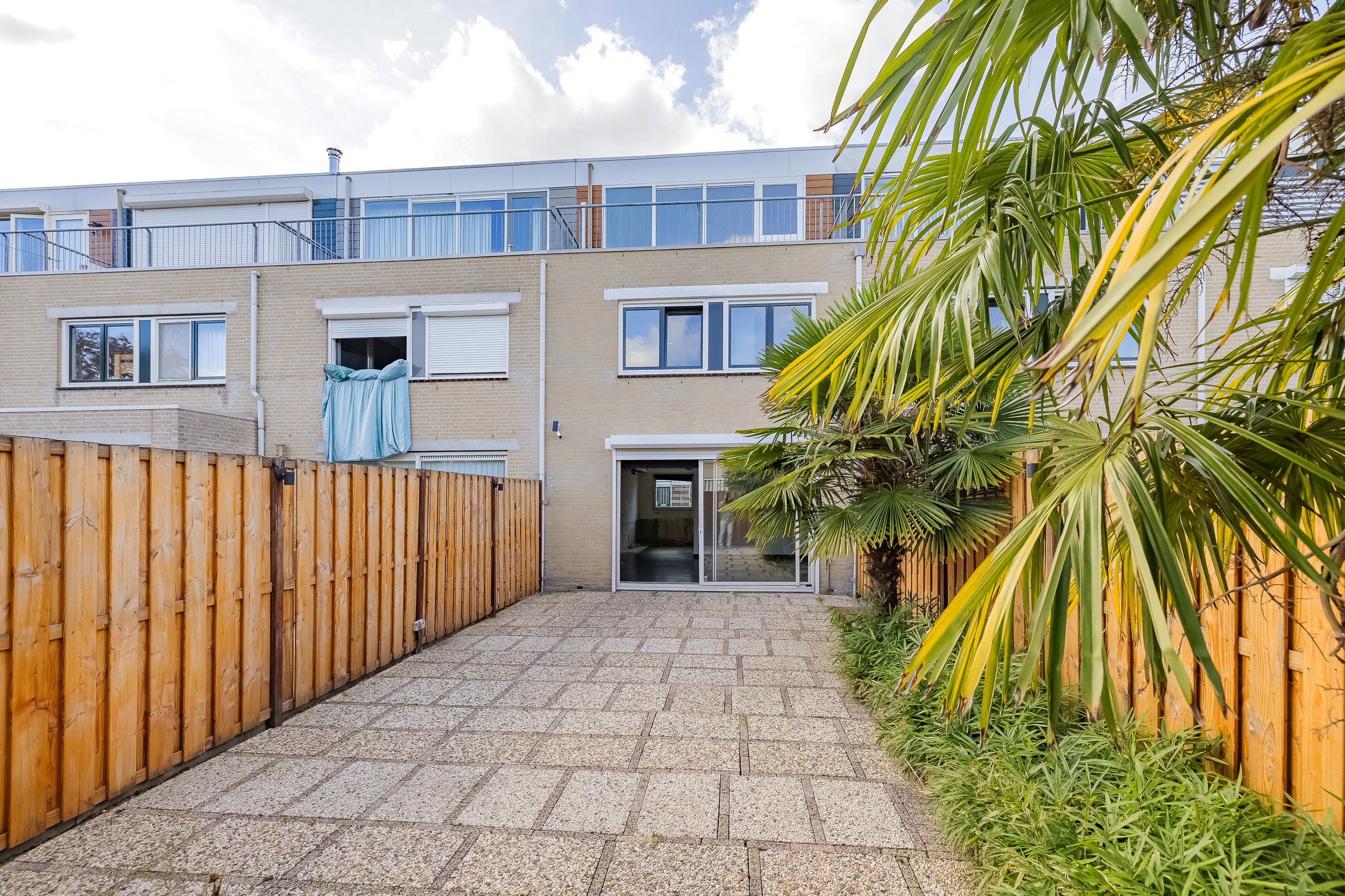 Tussenwoning te koop: Stan Kentonstraat 9, Leiden