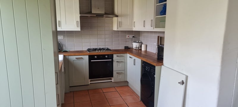 Room Bracondale Road in Greater London