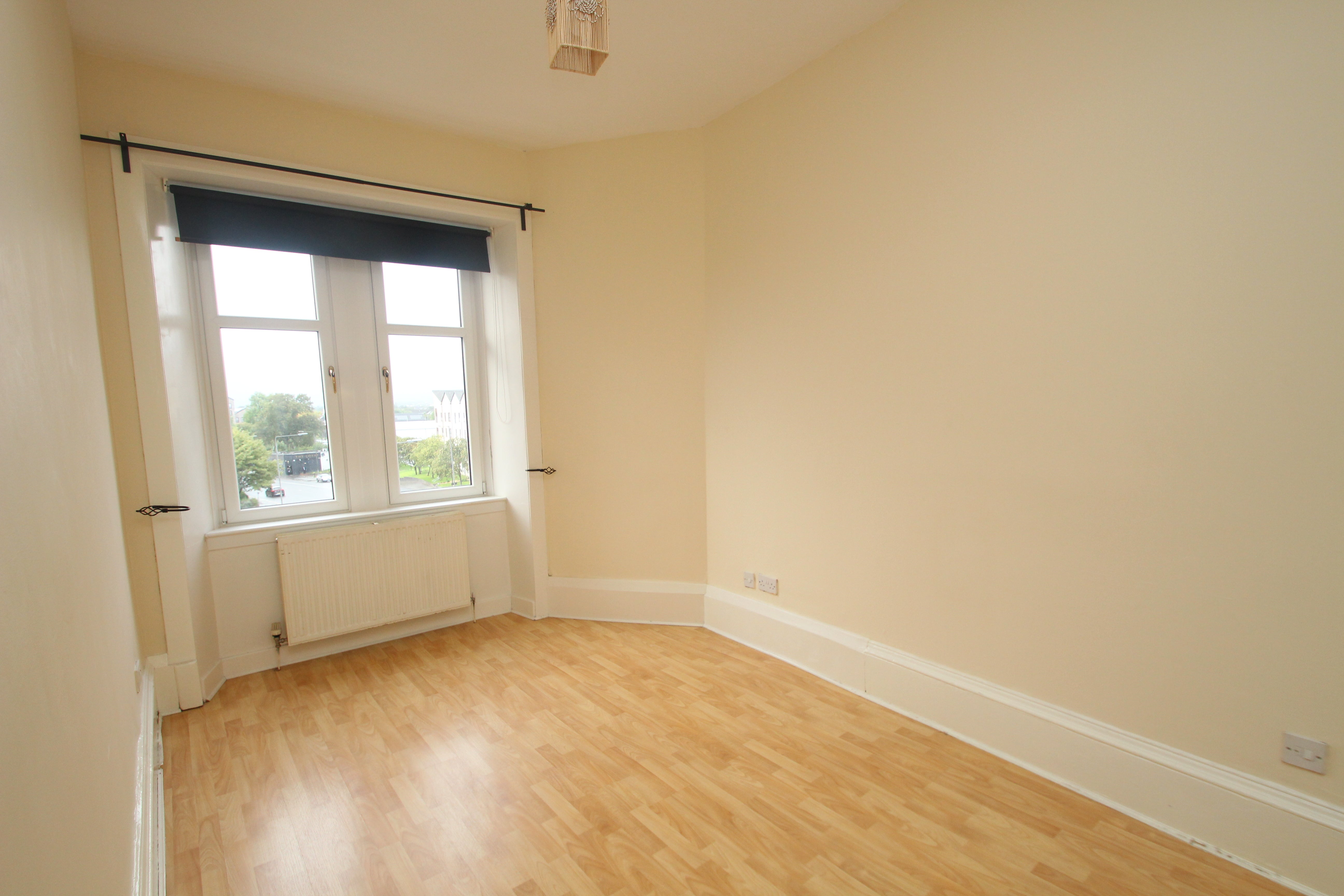 Flat Greenlaw Road in Glasgow
