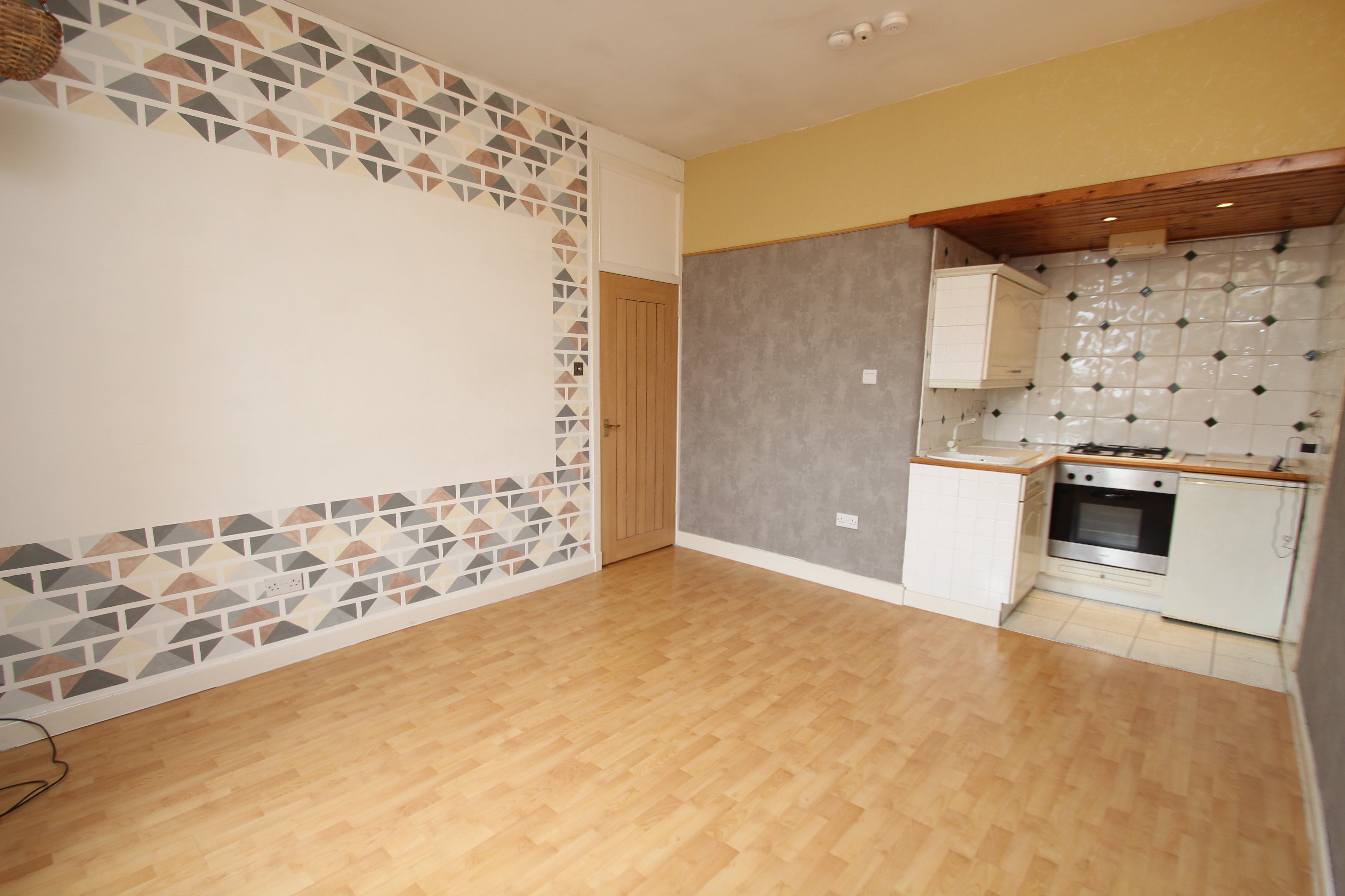 Flat Greenlaw Road in Glasgow