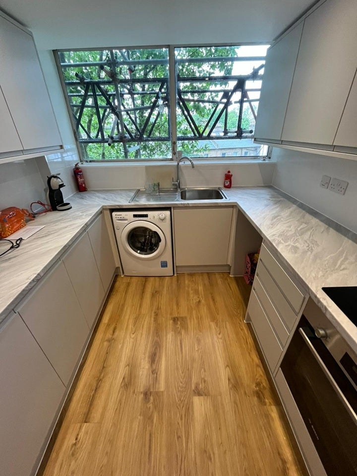 Room Treadgold Street in Greater London